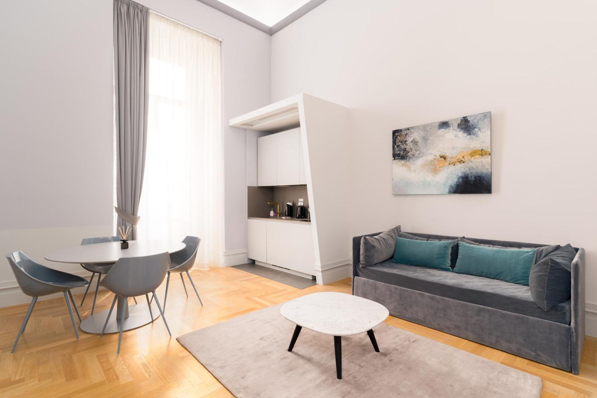 Limehome Lecce Palazzo Bn Εξωτερικό φωτογραφία