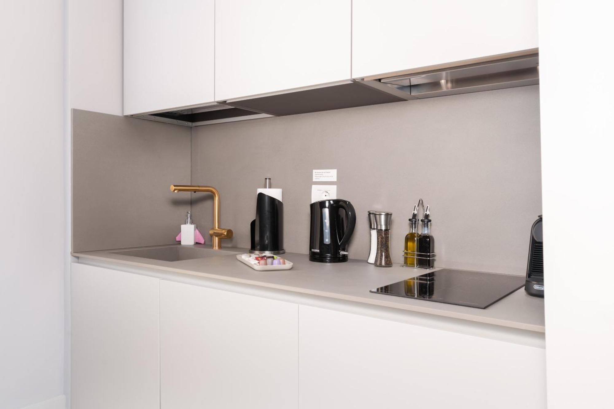 Limehome Lecce Palazzo Bn Δωμάτιο φωτογραφία