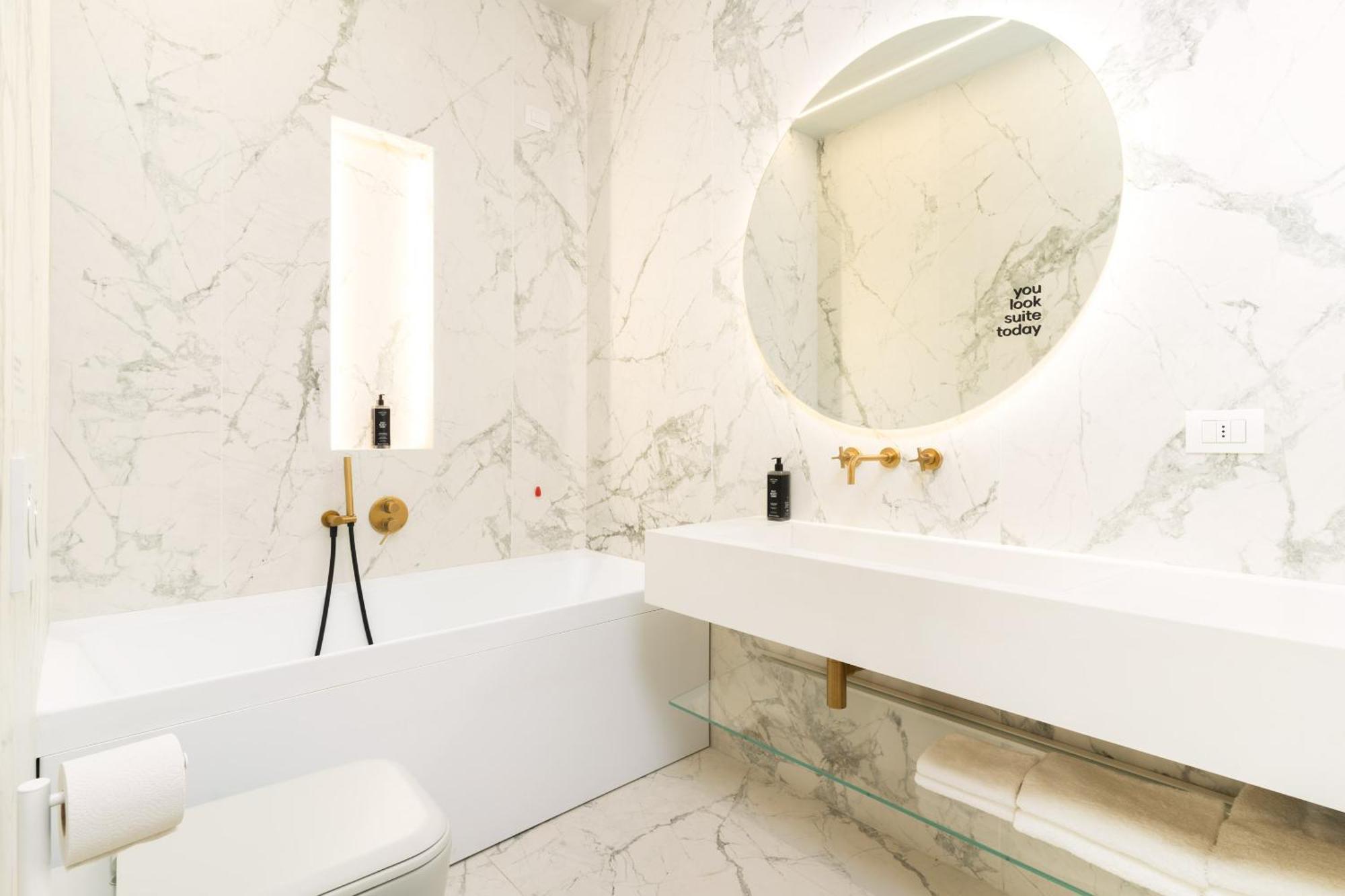 Limehome Lecce Palazzo Bn Δωμάτιο φωτογραφία