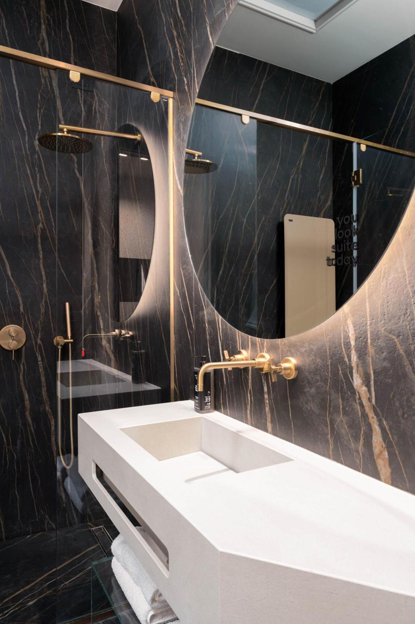 Limehome Lecce Palazzo Bn Δωμάτιο φωτογραφία